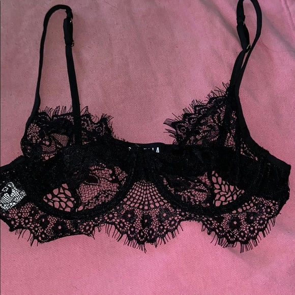 Black Lace Bralette - Picture 1 of 1